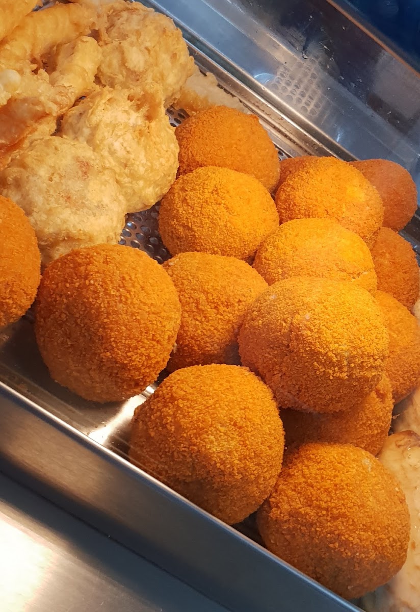 Migel’S Fish Bar Photos 2